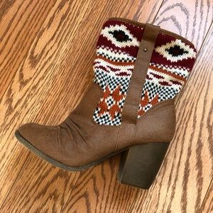 Heeled Booties with cloth design